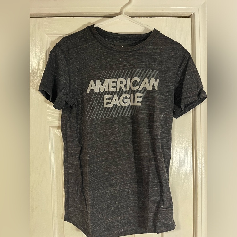 American Eagle Slim T-Shirt